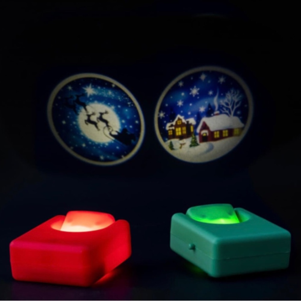 ⭐️CHRISTMAS HOUSE LED PROJECTOR LIGHT⭐️ ❗️4 FOR 1 (2 RED/2GREEN)❗️
